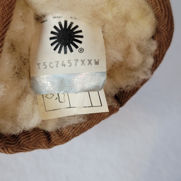 UGG Classic II Toddler Boots Size 8 Chestnut Sheepskin Winter Boots Kids - Picture 9 of 13